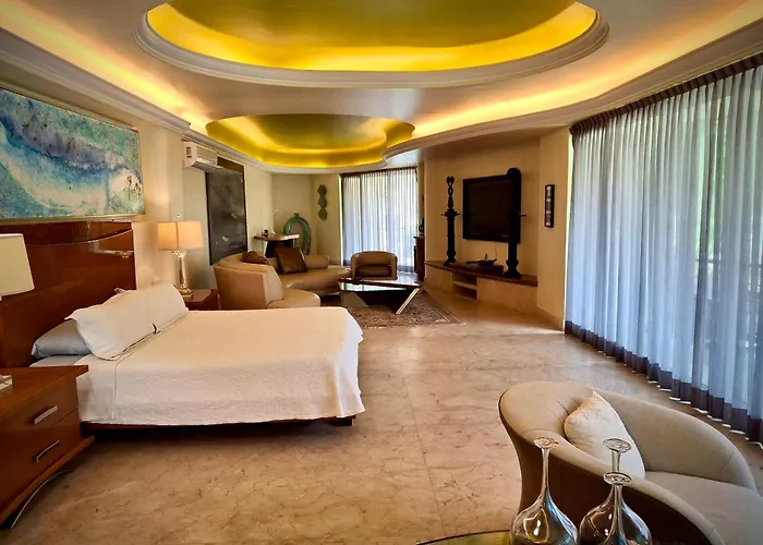 P V Near Colomitos Beach Boutique Hotel